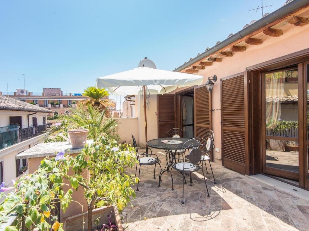Apartment Condotti Terrace Рим Экстерьер фото